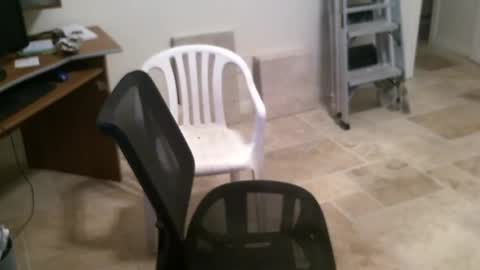 Snapshot of alanlee10allen chatting on June 2026 03:49:02 PM Alanlee10allen online show from June 2026 03:49:02 PM