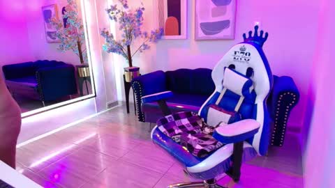 Alanna  online show from March 2026 04:01:02 AM