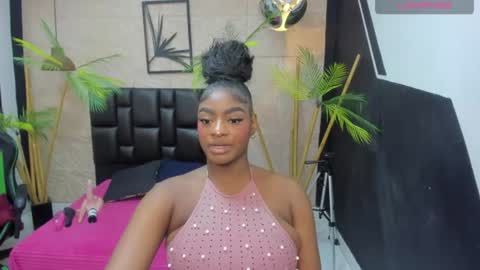 Snapshot of alanna_bonny chatting on June 2026 08:59:02 AM Alanna online show from June 2026 08:59:02 AM