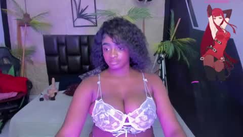 Snapshot of alanna_bonny chatting on July 2026 01:32:01 PM Alanna online show from July 2026 01:32:01 PM