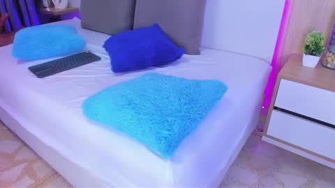 Snapshot of alanna_hank chatting on November 2025 04:34:02 AM Alanna online show from November 2025 04:34:02 AM