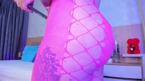 Snapshot of alanna_hank chatting on November 2025 02:11:02 AM Alanna online show from November 2025 02:11:02 AM