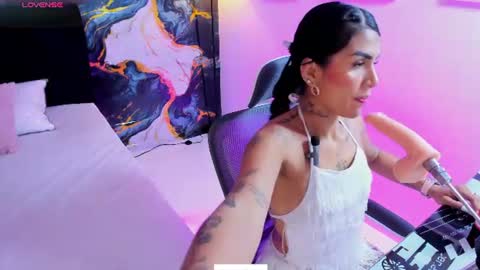 Alana online show from June 2026 07:23:01 PM
