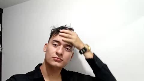 Snapshot of alanorgasm chatting on April 2026 05:46:01 AM lyam online show from April 2026 05:46:01 AM