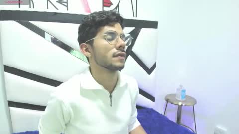 Snapshot of alanvilla_lobo chatting on October 2025 09:37:02 PM alanvilla_lobo online show from October 2025 09:37:02 PM