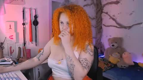 Snapshot of alaska_colors chatting on January 2026 03:28:02 PM Caro online show from January 2026 03:28:02 PM