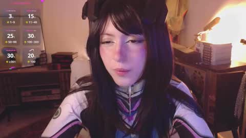 Snapshot of alaskagrace chatting on November 2025 04:44:01 AM Alaska Grace online show from November 2025 04:44:01 AM