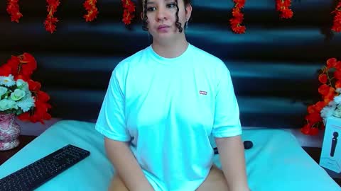 Snapshot of alasmith_ chatting on February 2025 04:57:02 AM AlaSmith online show from February 2025 04:57:02 AM