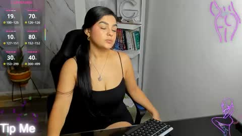 Alaya online show from November 2025 01:02:01 PM