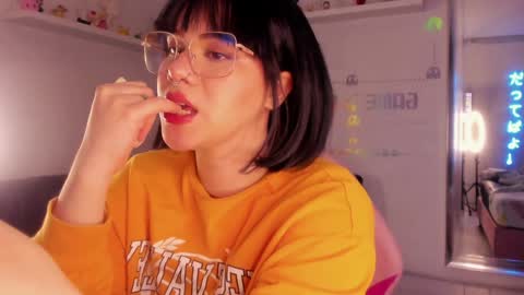 albaandthayron online show from January 2025 03:07:01 PM