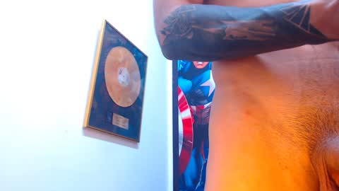 Snapshot of albertbernal69 chatting on February 2025 05:42:02 AM Albert online show from February 2025 05:42:02 AM