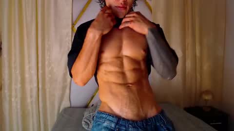 Snapshot of albertbernal69 chatting on February 2025 05:58:01 AM Albert online show from February 2025 05:58:01 AM