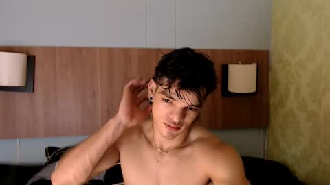 Snapshot of albertbernal69 chatting on February 2025 12:49:01 AM Albert online show from February 2025 12:49:01 AM