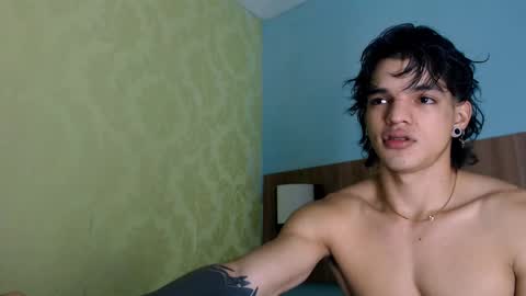 Snapshot of albertbernal69 chatting on March 2025 06:05:02 AM Albert online show from March 2025 06:05:02 AM