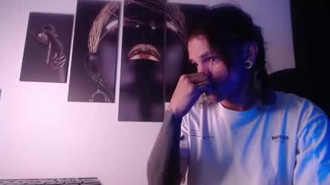 Snapshot of albertbernal69 chatting on November 2025 03:06:01 AM Albert online show from November 2025 03:06:01 AM