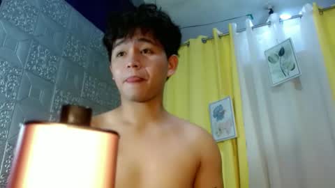 Snapshot of albertx_destroyer69 chatting on February 2026 06:01:01 PM Albert online show from February 2026 06:01:01 PM