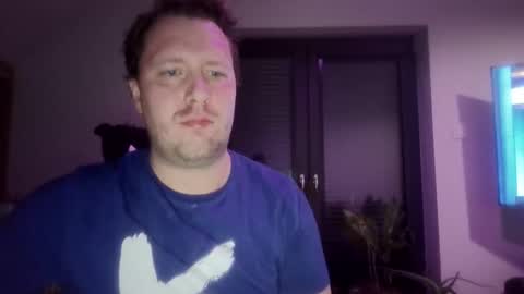 albinos420 online show from May 2026 01:00:02 AM