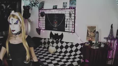 Mistic witch online show from February 2025 06:09:02 PM