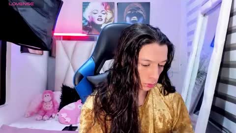 Snapshot of ale_noah_xxx chatting on December 2024 04:16:02 AM ale_noah_xxx online show from December 2024 04:16:02 AM