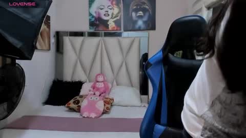 Snapshot of ale_noah_xxx chatting on January 2025 08:13:01 AM ale_noah_xxx online show from January 2025 08:13:01 AM