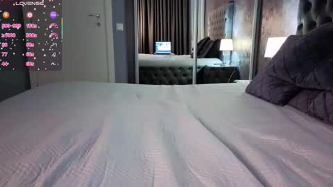 ale_xa55 online show from November 2025 10:41:02 PM