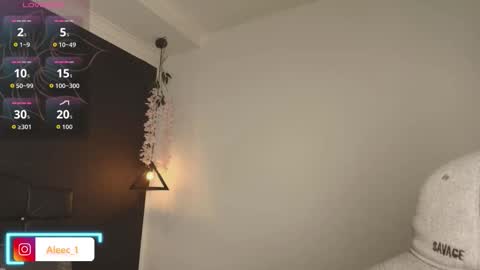 Snapshot of alecadrews_ chatting on November 2025 08:08:02 PM ALEC ANDREWS online show from November 2025 08:08:02 PM