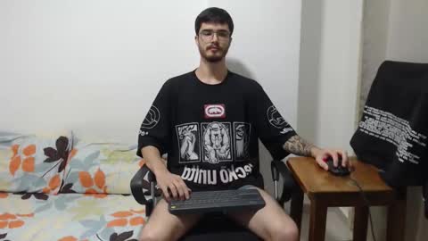 Snapshot of aleex_miller chatting on November 2025 02:31:02 AM aleex_miller online show from November 2025 02:31:02 AM