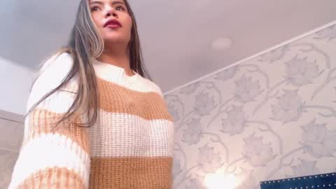Snapshot of aleja_gh1 chatting on January 2025 01:45:02 AM 1 online show from January 2025 01:45:02 AM