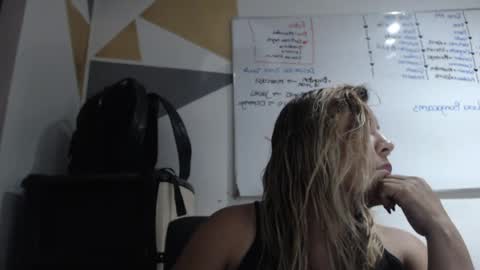  Aleja  online show from April 2026 03:12:01 PM