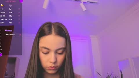 Alejandra online show from April 2026 11:24:01 AM