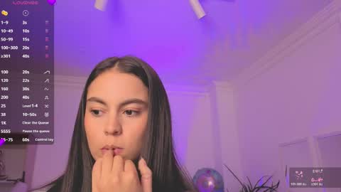 Snapshot of alejaa___ chatting on June 2026 11:10:01 AM Alejandra online show from June 2026 11:10:01 AM