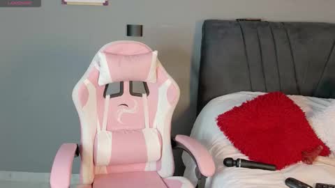 Alejandra Jones online show from September 2025 12:27:01 AM