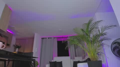 A L E J A N D R A online show from March 2025 12:49:01 AM