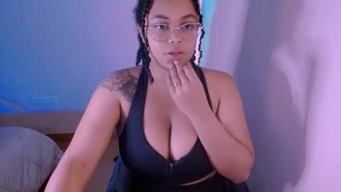 Alejandra  online show from March 2026 12:01:01 PM