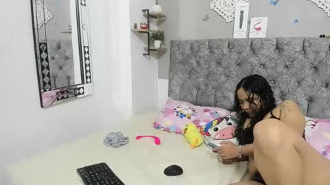 alejandra_evanss online show from December 2024 02:53:02 AM