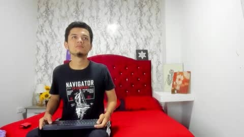 Snapshot of alejandra_james chatting on April 2026 11:33:02 AM ALEJANDRA JAMES online show from April 2026 11:33:02 AM