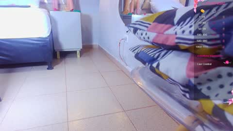 Snapshot of alejandra_martinss chatting on October 2025 09:08:02 PM alejandra martins online show from October 2025 09:08:02 PM