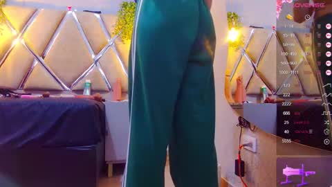 Snapshot of alejandra_martinss chatting on November 2025 03:07:01 AM alejandra martins online show from November 2025 03:07:01 AM