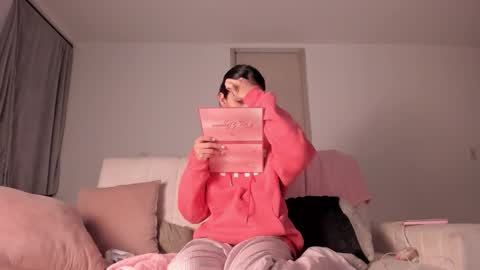 Snapshot of alejandraaa_ chatting on January 2026 02:04:02 AM alejandraaa_ online show from January 2026 02:04:02 AM