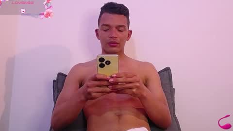 Alejandro online show from December 2024 12:01:02 AM