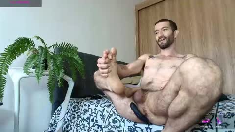 Snapshot of alejandro_bigcock chatting on June 2026 04:18:01 PM Alejandro Hernndez online show from June 2026 04:18:01 PM