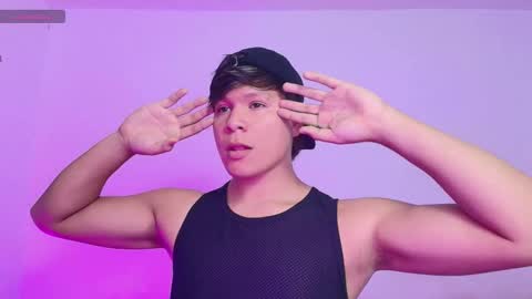 Snapshot of alejandro_vt chatting on October 2025 12:17:02 PM Alejandro G online show from October 2025 12:17:02 PM