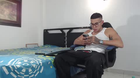 alejandrocock online show from March 2026 11:22:02 PM