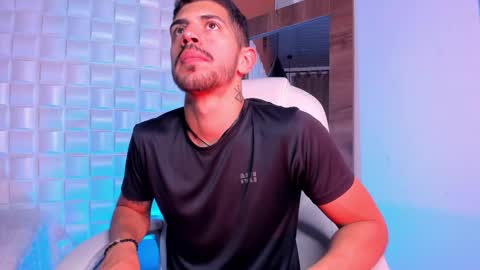 Alejo  online show from December 2025 09:00:01 PM