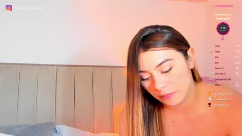 Snapshot of alejarosse chatting on December 2024 09:02:02 PM alejandra independent models online show from December 2024 09:02:02 PM