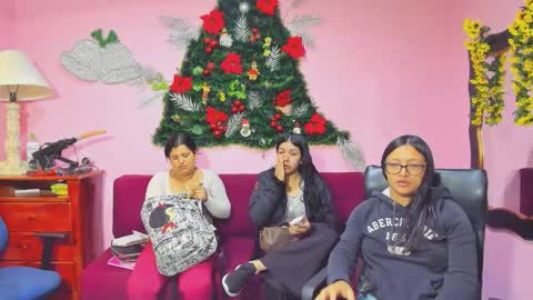 zoe and Kataleya online show from December 2025 12:22:02 PM