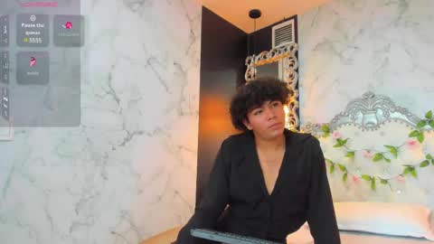 Alejandro or Alejo  online show from February 2025 07:31:02 PM