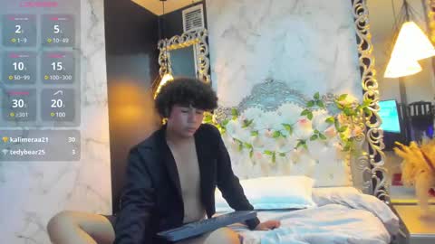 Alejandro or Alejo  online show from February 2025 01:38:01 AM