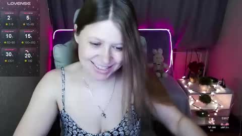 Snapshot of alekasamui chatting on January 2025 03:50:02 AM Aleksa online show from January 2025 03:50:02 AM