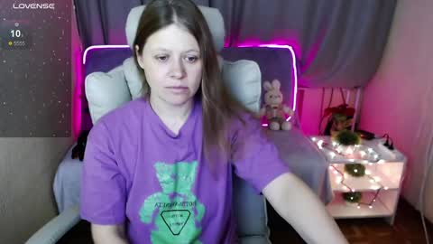 Snapshot of alekasamui chatting on January 2025 03:53:01 AM Aleksa online show from January 2025 03:53:01 AM